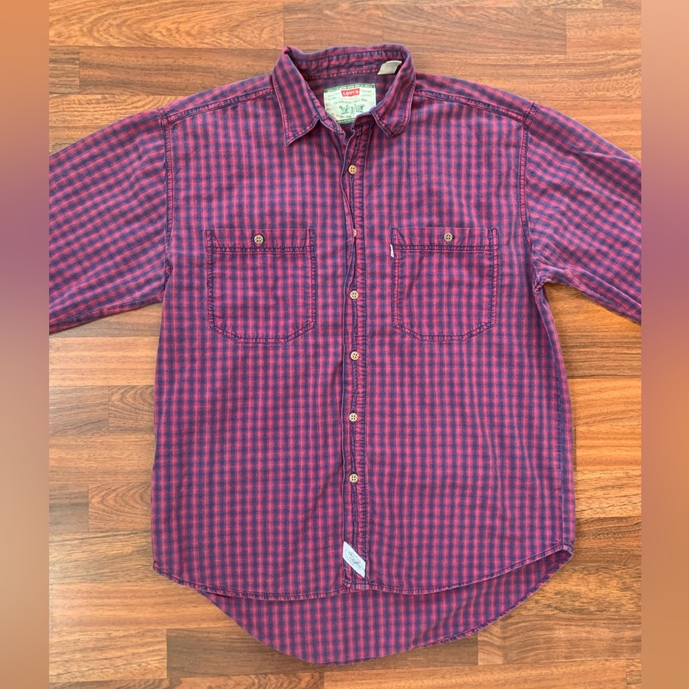 Vintage Levi's Shirt Men's Medium Red Blue Plaid Button Up LS VTG Cotton 2 Horse